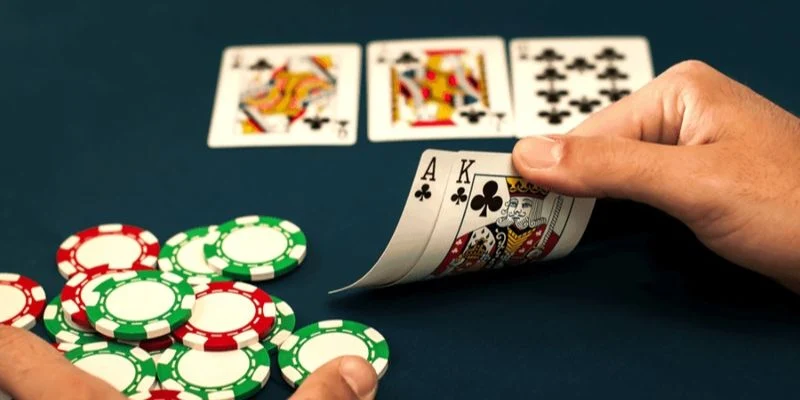 What is the blackjack card game?